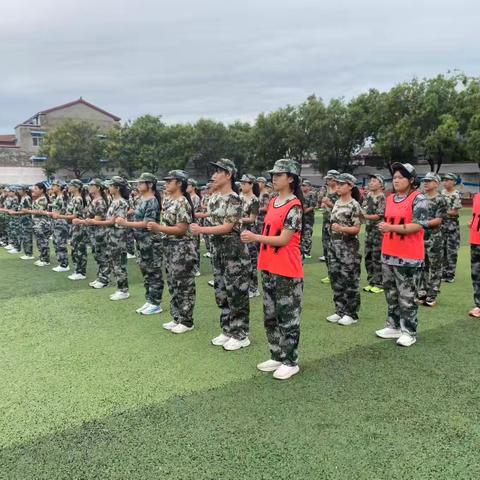 汗水里的成长印记:军训Day3——纪律强化与团队协作进阶