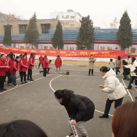 陪伴不缺席   静待花开时 ——实验小学六八班迎新年庆元旦亲子活动