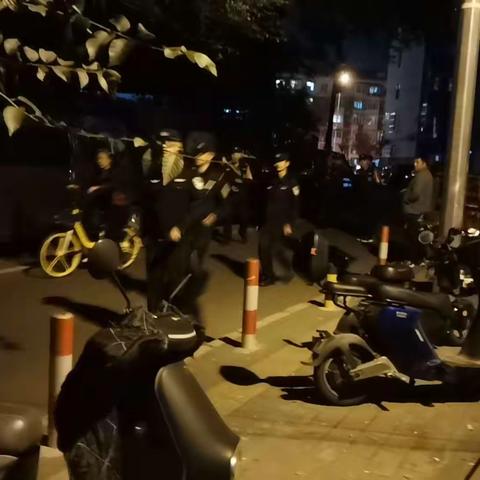 延静寺社区联合多部门清除聚众赌博点