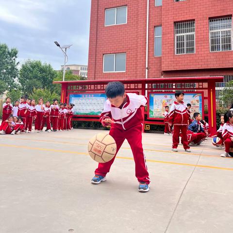 “不负春光，乐享运动”——东明县第五小学2023年阳光体育第四届运动会活动纪实