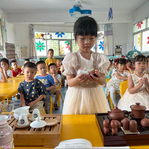 启航幼儿园致远班✏️📝小课堂，累计大智慧～