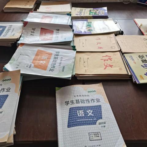 以常规抓落实 ， 以检查促提升——一胡状镇岗上中心小学作业教案检查