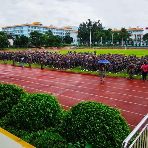 以军训之名，赴青春之约——景职学子军训在路上（二）