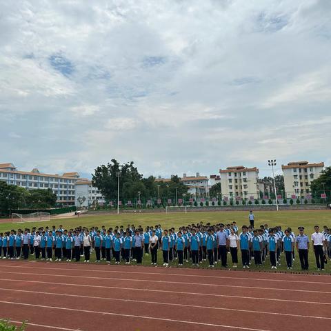 军训，遇见更好的自己——景洪市职业高级中学初中部新生军训纪实