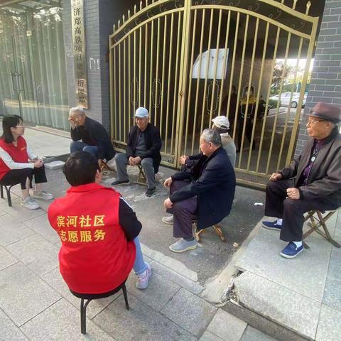 入户走访“查民意”，争做群众“贴心人”