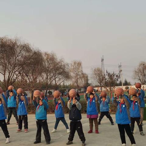 【篮球社团】追梦少年，篮球小将— —翠峰镇中心小学课后服务篮球社团剪影