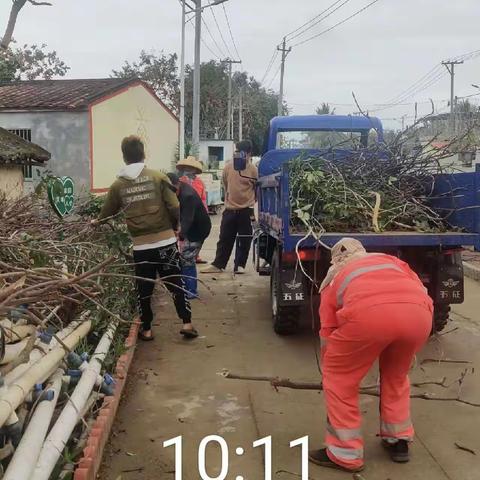 陀烈村开展人居环境整治活动