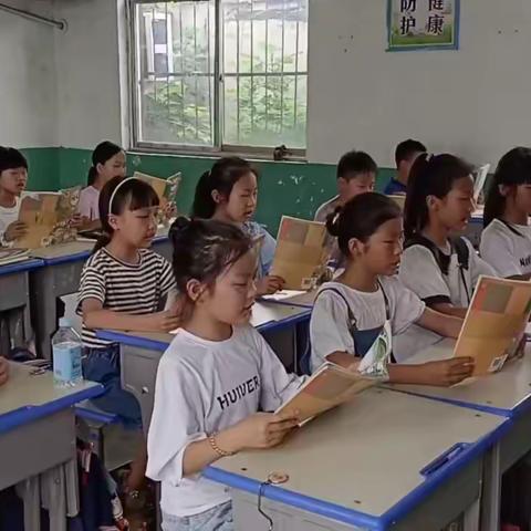 任店镇灰河营村小学毕业活动