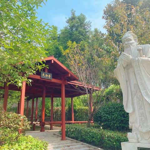 酉州学校小学部 ﻿一年级﻿新生入学须知