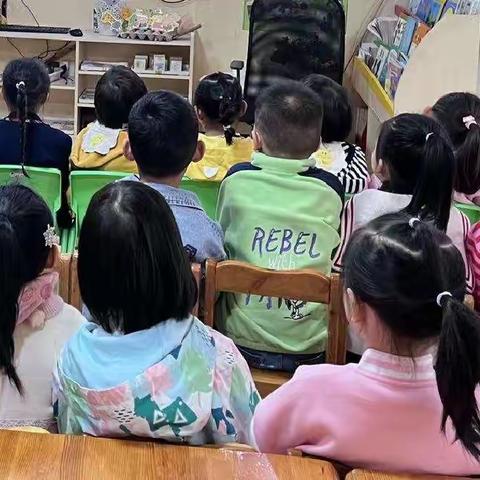 雨花区汇金园35班多元整合课程—《春夏与秋冬》主题结题