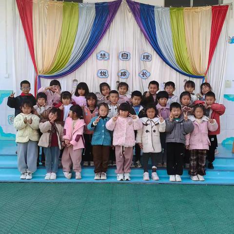 爱上幼儿园，快乐“美”一天