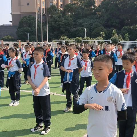 不饱食以终日，不弃功于寸阴——x2001班第六周爱心速递