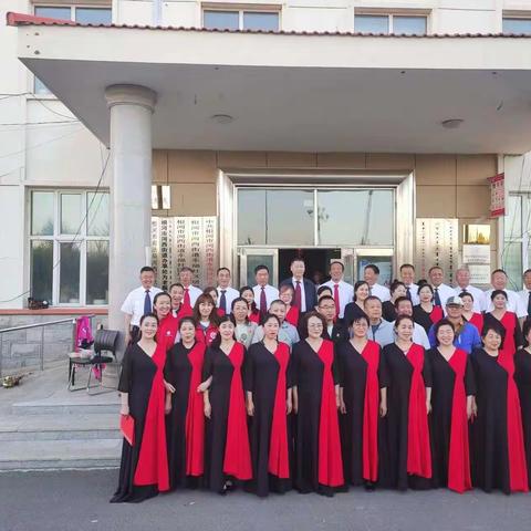 【我们的节日·端午】河西街道幸福社区新文明实践站开展身在冷极心向党“端午佳节”老年大学进社区慰问演出