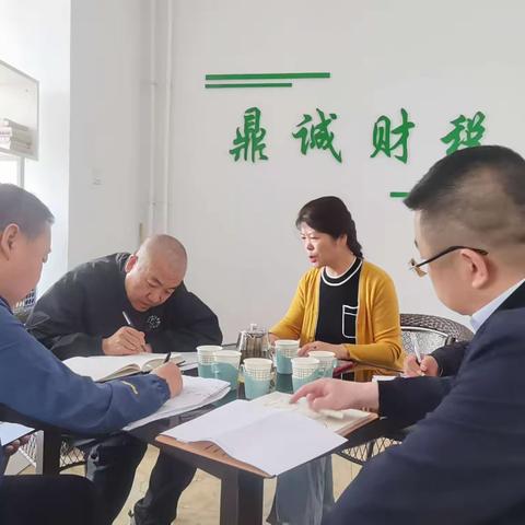 巴彦淖尔市税务局党委委员、纪检组长陈洪权一行到乌拉特前旗开展满意度走访工作