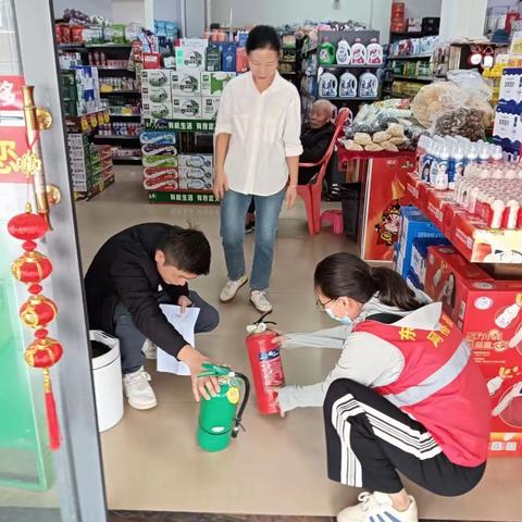 排查消防隐患  筑牢安全防线