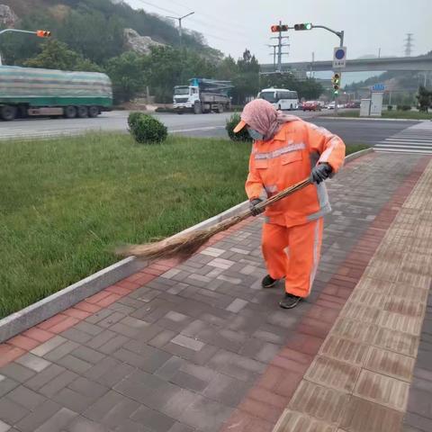 【山东鼎瑞泰沣环境服务有限公司】道路保洁精细化 人居环境更美化