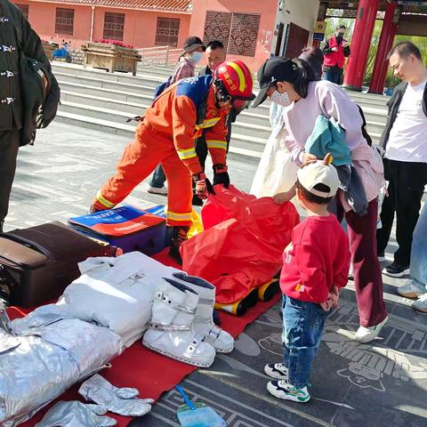 玉门市新市区街道玉关路社区： 开展“人人讲安全，个个会应急——排查身边灾害隐患”防灾减灾主题系列活动