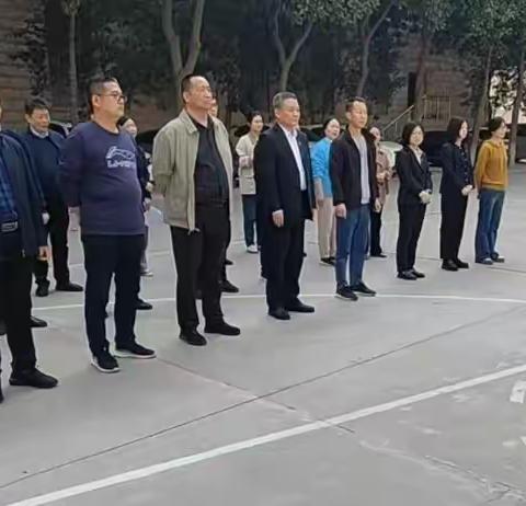 许昌市分行机关和直营部举办春季趣味运动会