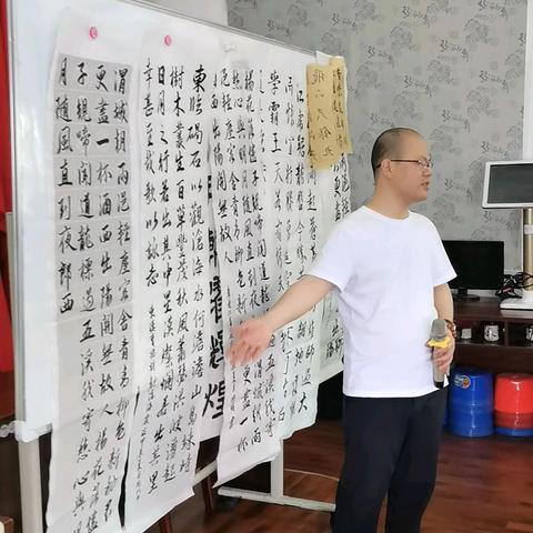 墨韵书法社团上课片断