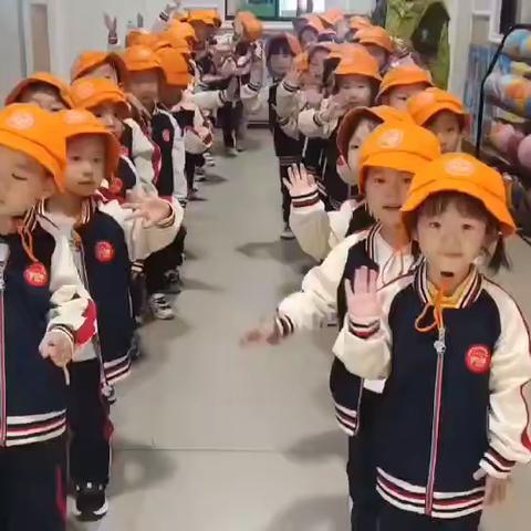 春晖幼儿园中三班第九周周报