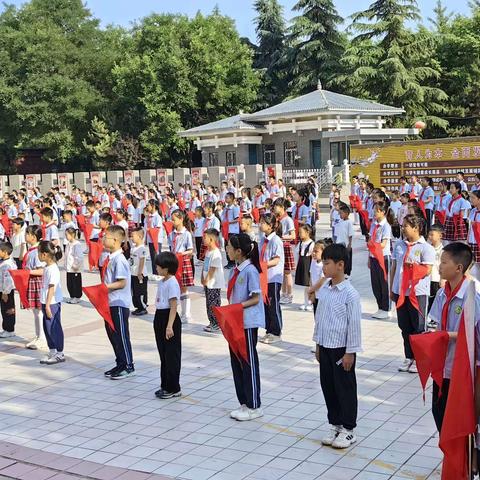 红领巾爱祖国   少先队在召唤——扶风小学一年级新队员入队仪式