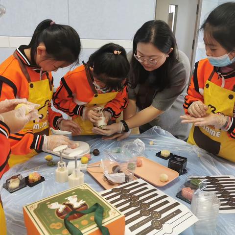 双减专栏｜第五小学开展“月圆中秋节”主题实践活动
