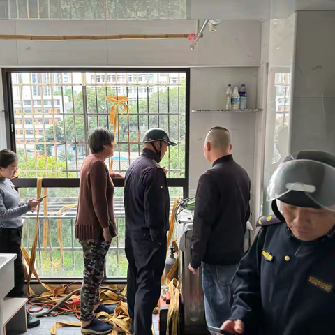 安置房私设防盗网，汀洲社区与城管携手执法促和谐