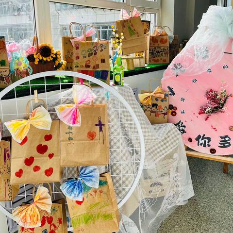 春暖花开 与爱同行