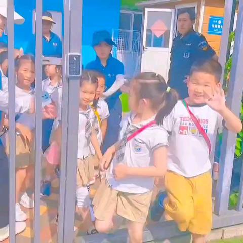 红黄蓝幼儿园7月精彩活动集锦