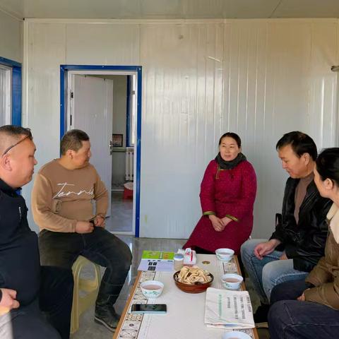 克尔伦苏木呼和温都日嘎查：多举措护航接羔保育工作，筑牢春季牧业根基