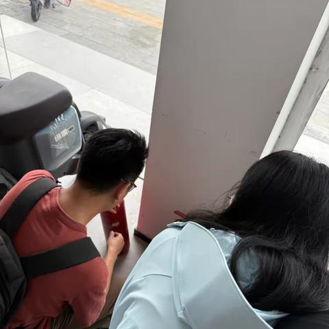 【党建引领.红色服务】雁塔社区开展电动车销售点消防安全专项排查整治工作