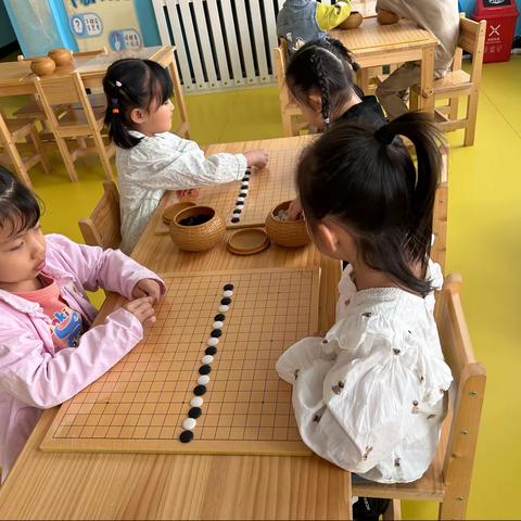 甘旗卡第一幼儿园大二班棋类游戏