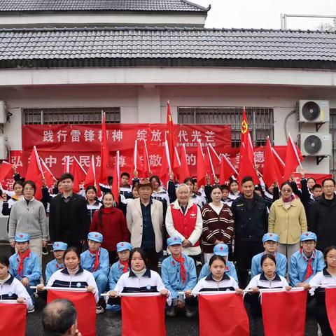 践行雷锋精神，绽放时代精神———长平乡中学学雷锋树新风实践活动