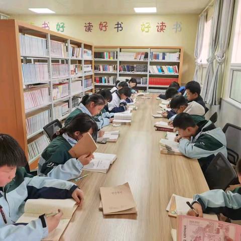 【落实“双减” 促进提升】 —西安高新区第十九初级中学 强化安全教育，探索教学新程