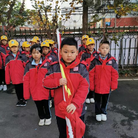 德信现代小学-4.2班级周报