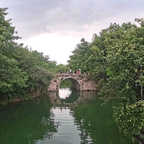 一蓑诗意下江南 ——水墨苏杭之旅