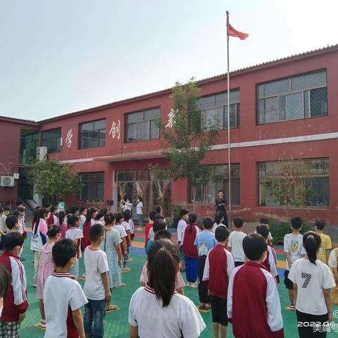 关爱学生成长，快乐学习活动——世界读书日   童之梦中心小学