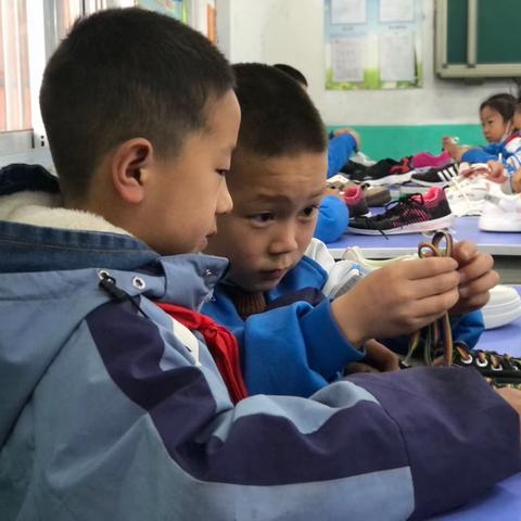 践行劳动教育 打造精品课程——林州市西街学校开展劳动教育精品课展示活动