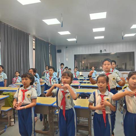 【幸福三小 .社团活动】诵经典美文，享书香童年——五指山市第三小学“经典诵读”社团活动掠影