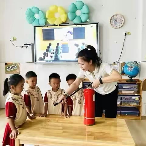 【我上中班啦】 商水县纬三路幼儿园 ﻿中三班九月份活动总结