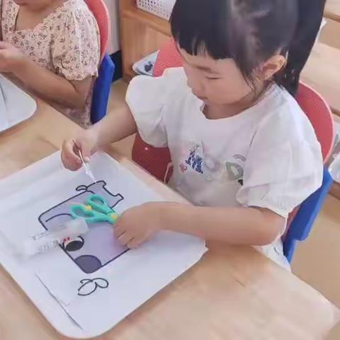 主题活动《声音乐园》