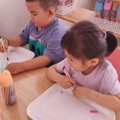 主题活动《青蛙跳》