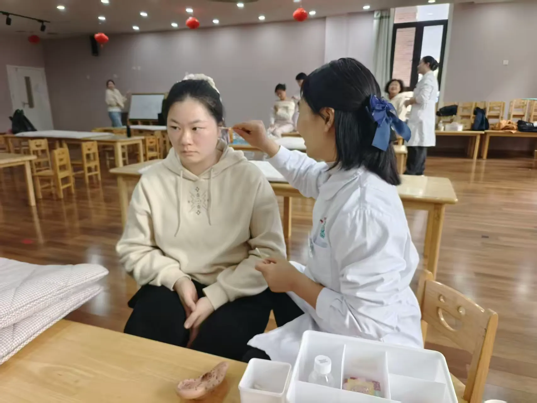 简篇-中医初启蒙,国粹润童心 ——阜阳市政府幼儿园高速分园开展“中医进校园”活动