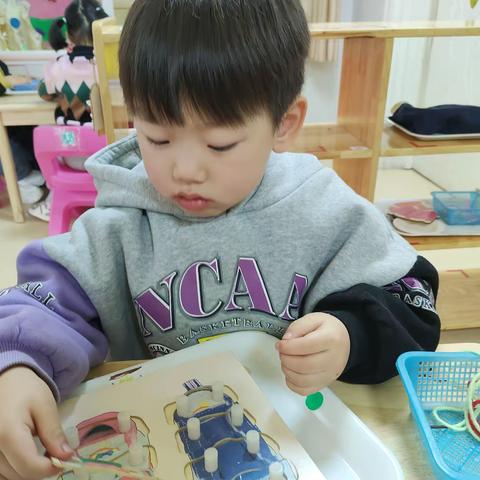 格兰绿都伟才幼儿园中二班区域活动