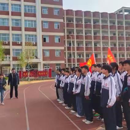 传承英烈精神、争做时代新人  ------- 滑县城南初级中学开展清明节研学旅行活动