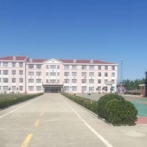 ［全环境立德树人］一朝沐杏雨    一声念师恩 观里中心小学“教师节”少先队活动