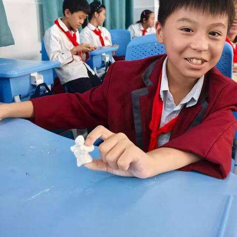 “家校共育——2110班马打滚舌尖上的美味”