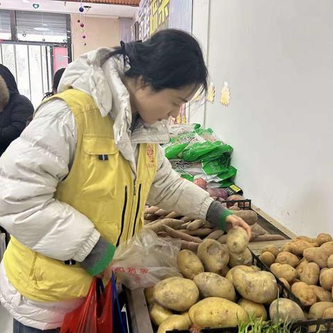 【二曲街道淳风苑社区】民呼我行，“淳风小格”雪中的暖心行动