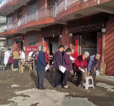 港边卫生院公卫体检送下乡，健康关爱暖民心