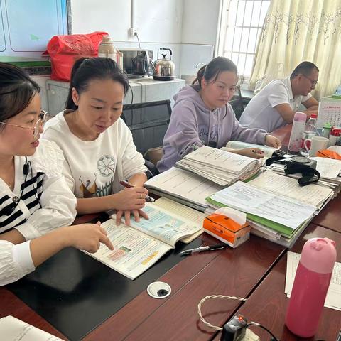 《如何提高学生分析和解决问题能力》——阳逻二小六年级数学教研活动